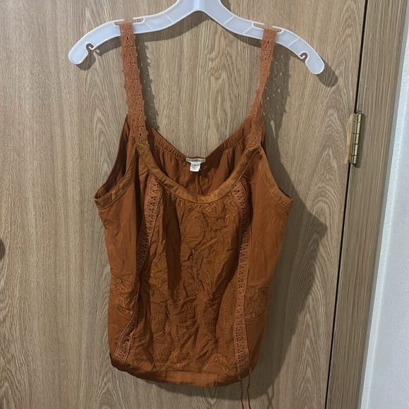 NWT Anthropologie embroidered tank with lace straps and rope tie - Picture 5 of 9